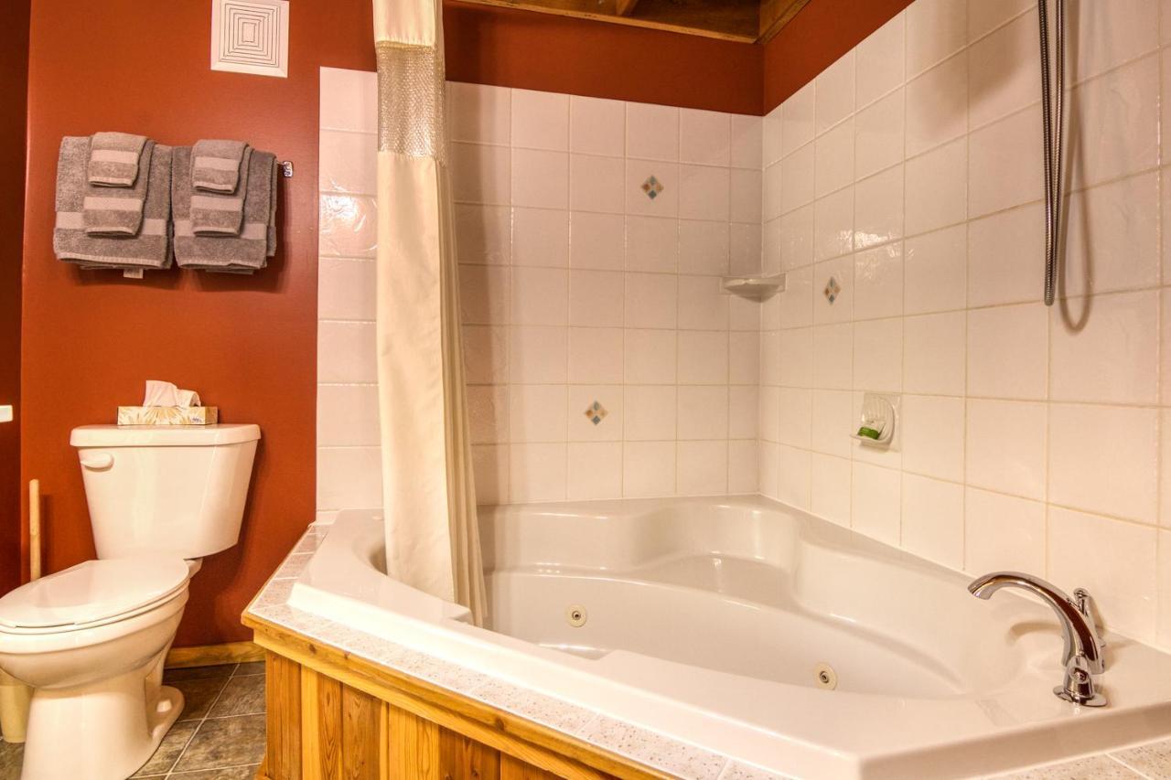 Timbers Resort Феърмонт Хот Спрингс Екстериор снимка